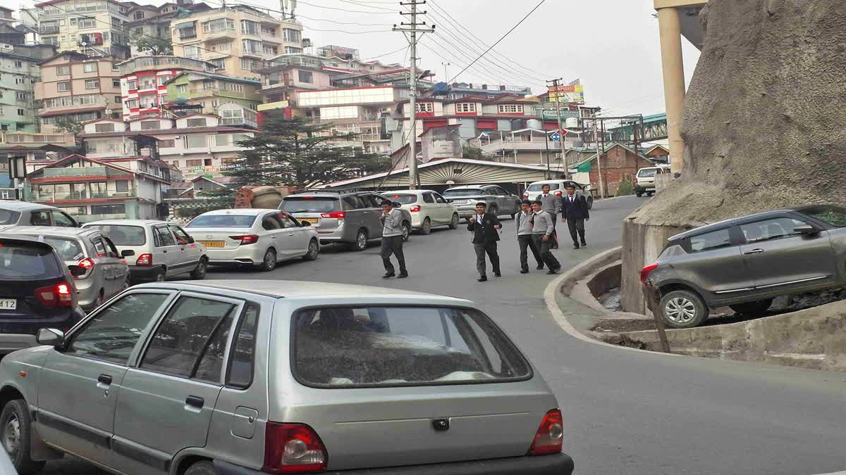 सेब सीजन के लिए शिमला पुलिस का ट्रैफिक प्लान तैयार, 300 जवान संभालेंगे व्यवस्था