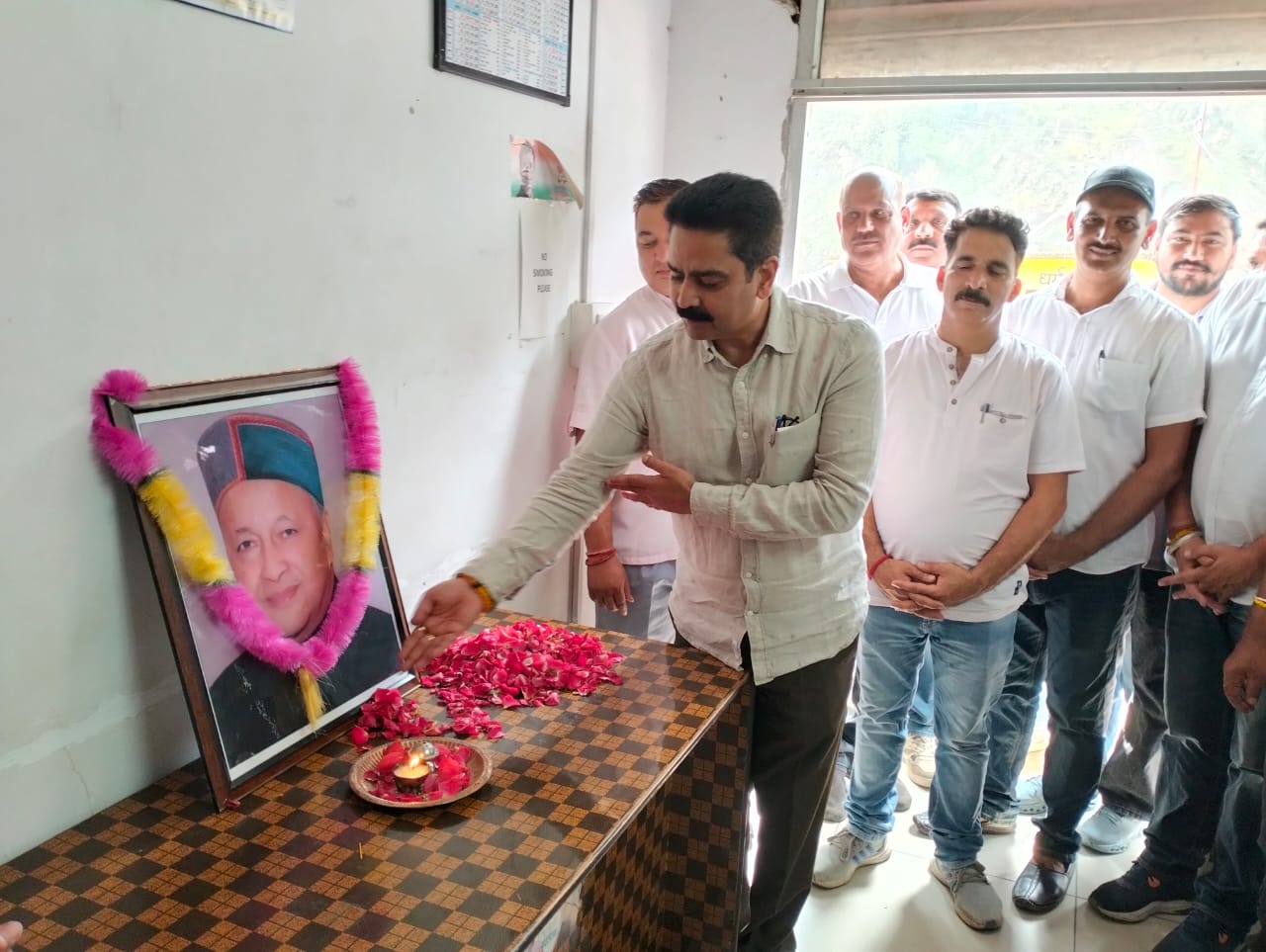 गरीबों के मसीहा थे राजा वीरभद्र: विधायक चंद्रशेखर