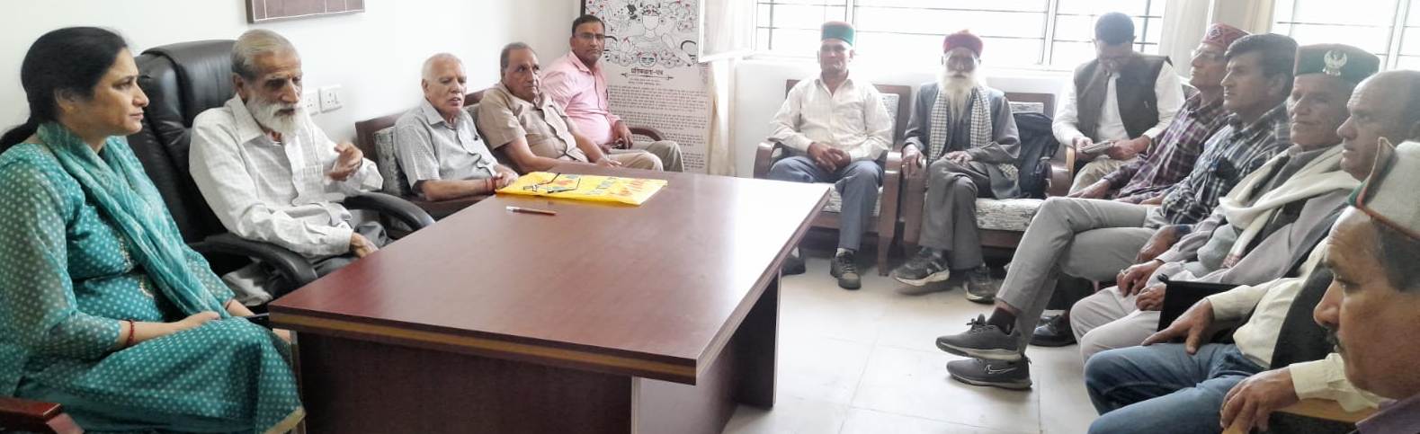 गेट से चानणी तक मिले देवताओं को बैठने के लिए स्थान, सर्व देवता सेवा समिति ने सरकार व प्रशासन से की मांग