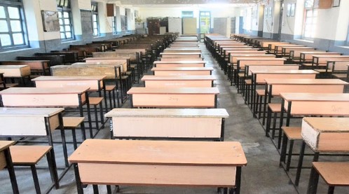 खराब मौसम में बच्चों को स्कूल से राहत, शिक्षक निभाएंगे डिजिटल जि...