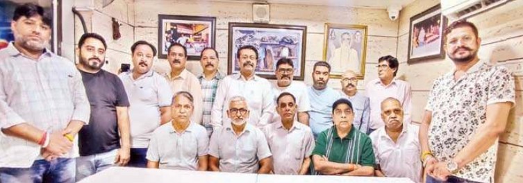 ऊना के व्यापारियों ने बैठक में विचार-विमर्श कर किया ऐलान, शहर मे...