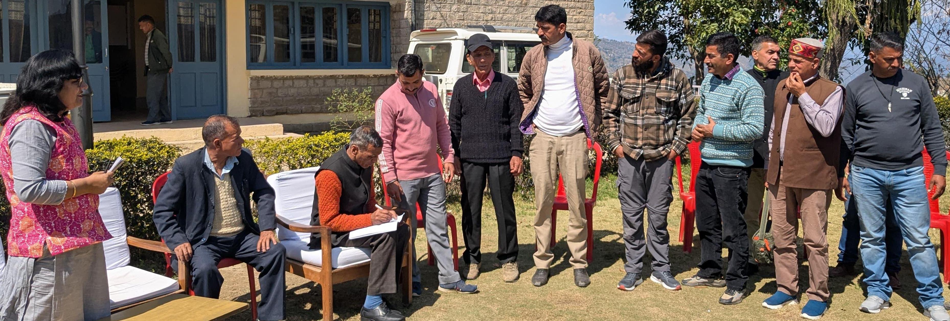 कांग्रेस सदर मंडी की बैठक में संगठन विस्तार और विकास कार्यों पर मंथन