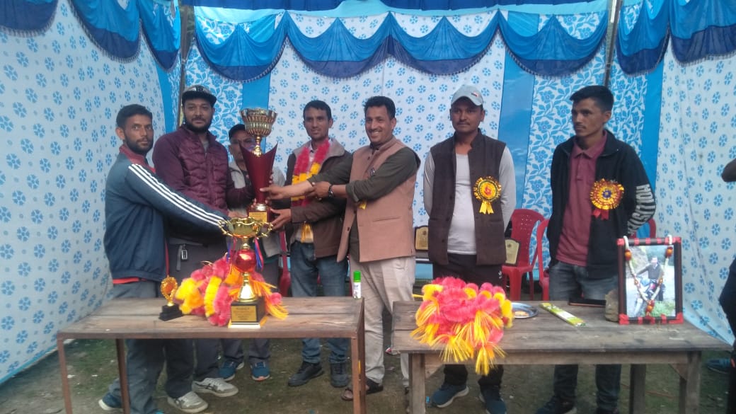 स्पार्टन टीम बरोट ने जीती क्रिकेट प्रतियोगिता