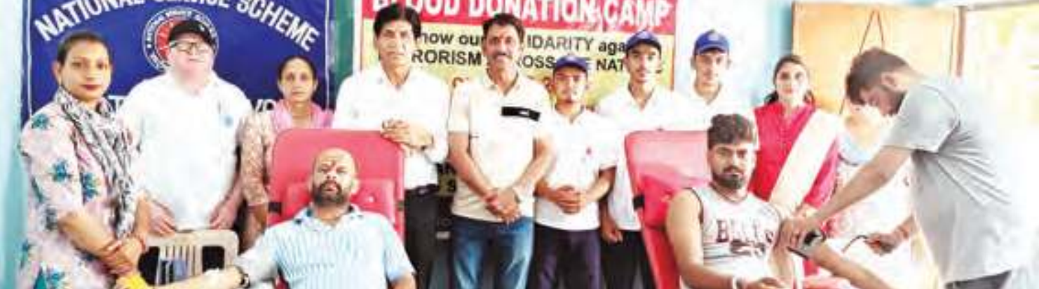 आतंकवाद निरोधक दिवस पर तीस यूनिट रक्त किया एकत्रित