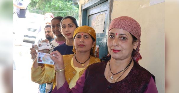 रोहड़ू नगर परिषद चुनाव में 77 फीसदी से ज्यादा मतदान, कोर्ट रोड औ...