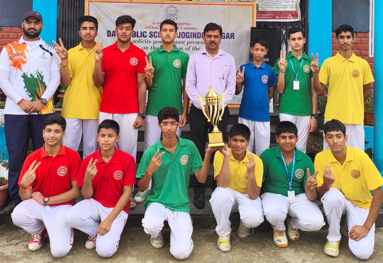 डीएवी खेल प्रतियोगिता में जोगिंद्रनगर के विद्यार्थियों का शानदार प्रदर्शन, कई पदकों पर जमाया कब्ज़ा