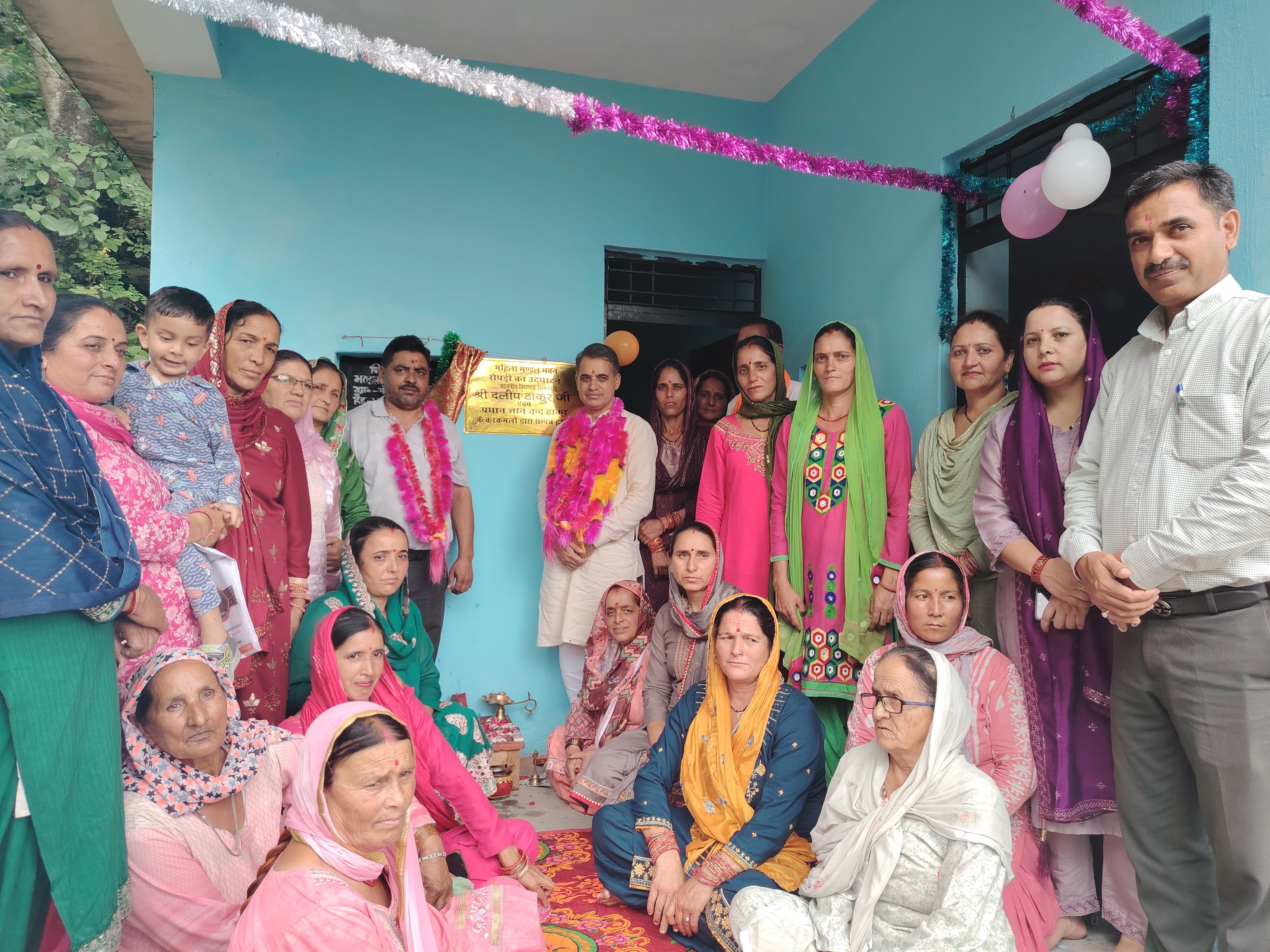 विधायक दलीप ठाकुर ने किया महिला मण्डल भवन रोपड़ी का उद्घाटन, जमणी की सडक के लिए 3 लाख 