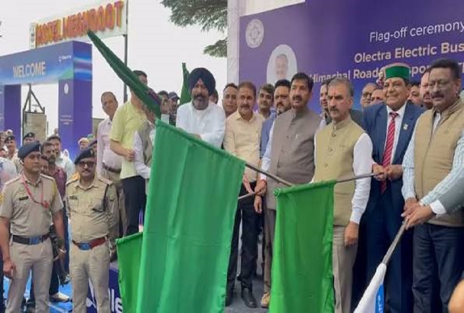 हिमाचल में ग्रीन ट्रांसपोर्ट को बढ़ावा, HRTC के बेड़े में शामिल हुईं 297 नई इलेक्ट्रिक बसें