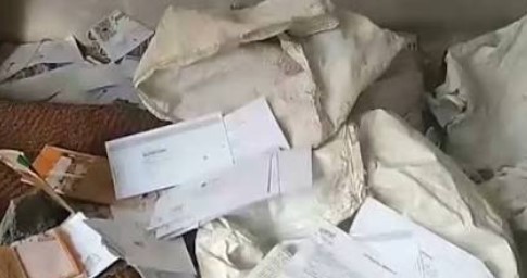 मंडी में डाक विभाग की बड़ी लापरवाही! डाकियों के किराए के कमरे से...