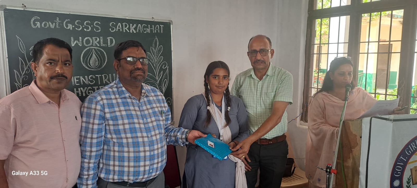 गर्लज स्कूल में हुआ विश्व मासिक धर्म स्वच्छता दिवस का जिला स्तरीय आयोजन  