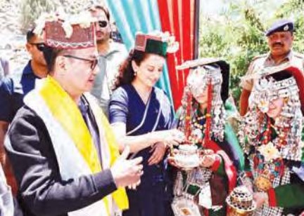 किन्नौर को मिली दो इंडोर स्टेडियम की सौगात, केंद्रीय मंत्री किरे...