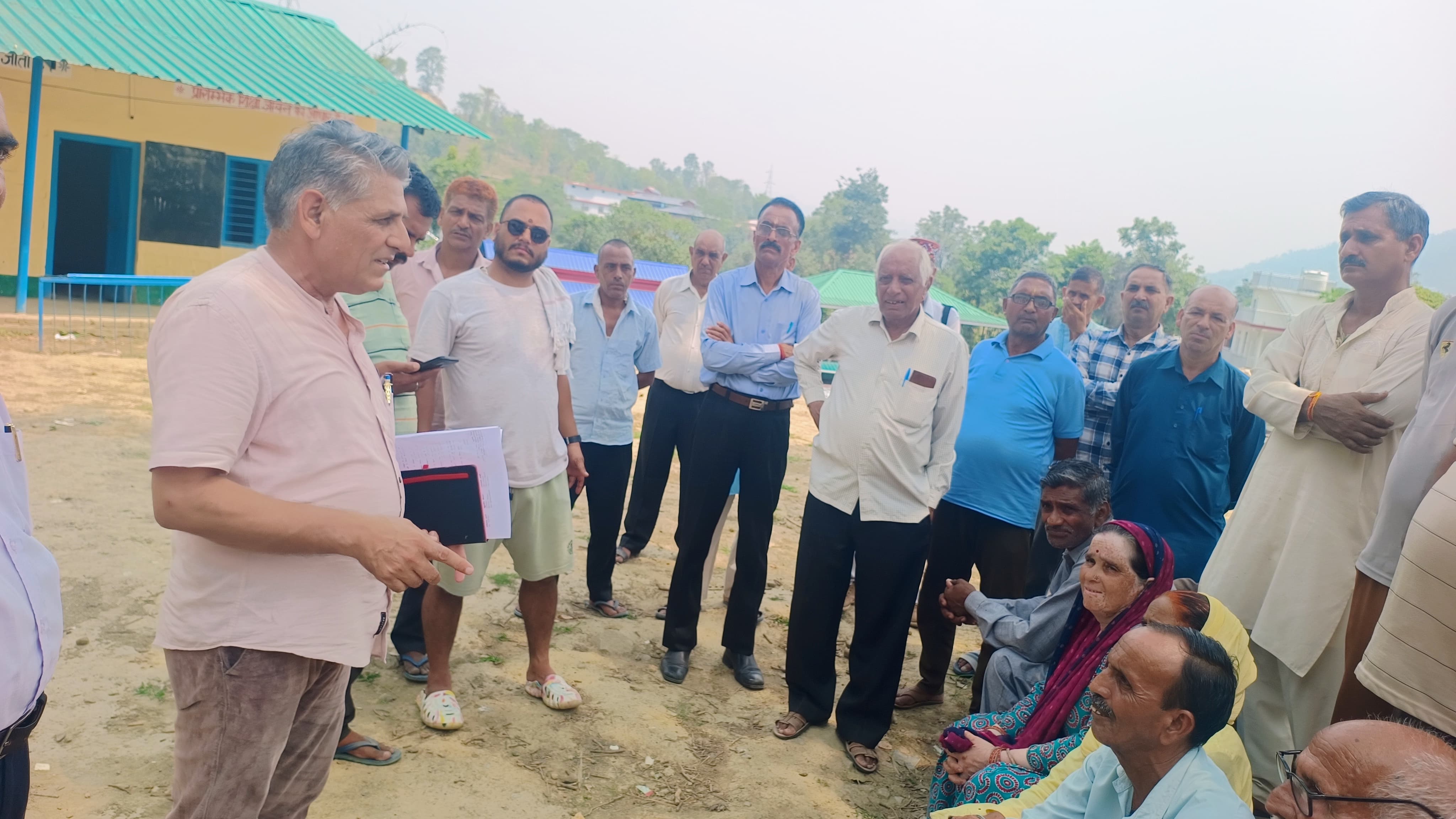 एनएच निर्माणकंपनी के ख़िलाफ़ हुक़्क़ल में प्रदर्शन, एसडीएम प्रदर्शनकारियों से मिलने पहुंचे, कल कंपनी और विभागीय टीम के साथ करेंगे स्पॉट निरीक्षण: भुपेन्द्र