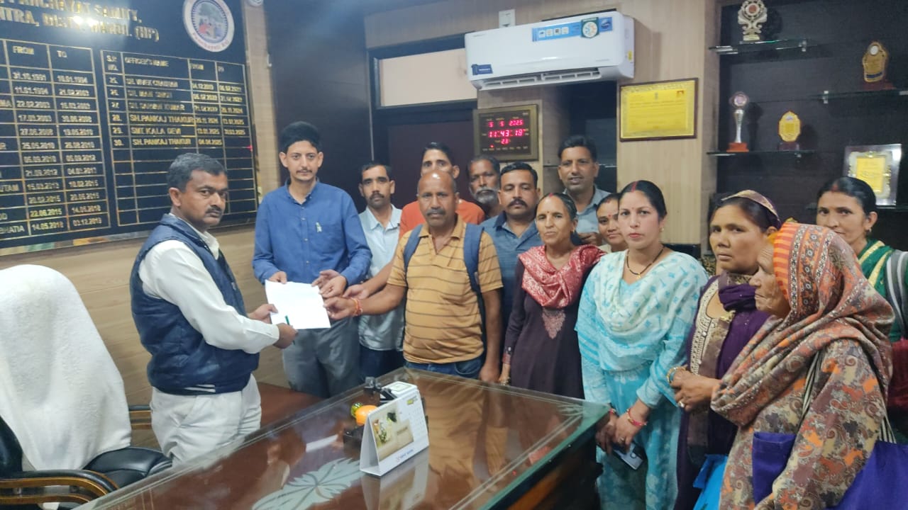 बीपीएल चयन प्रक्रिया में सुधार की मांग को लेकर नौजवान सभा ने मुख...
