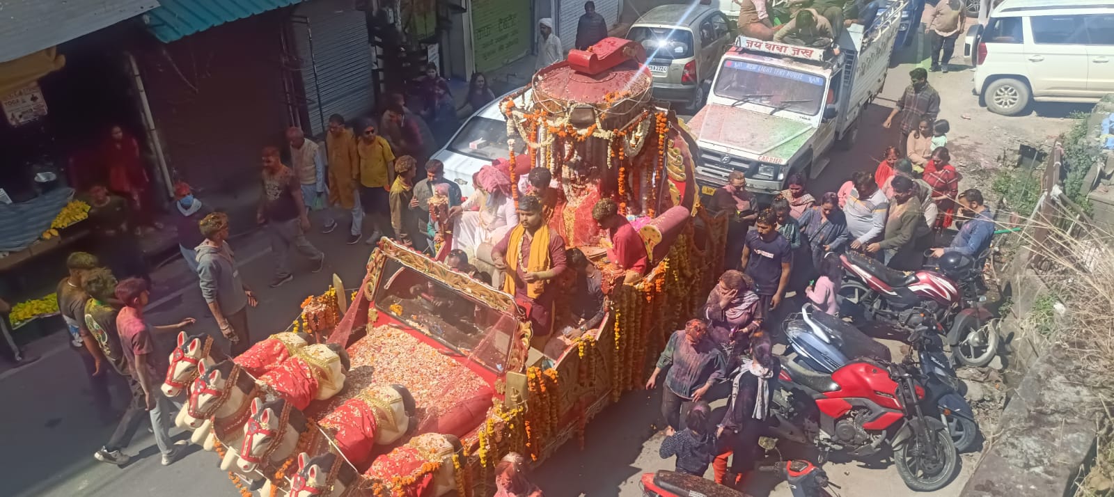 रुद्राक्षा वेलफेयर सोसाइटी ने किया भव्य सामूहिक होली महोत्सव का आयोजन