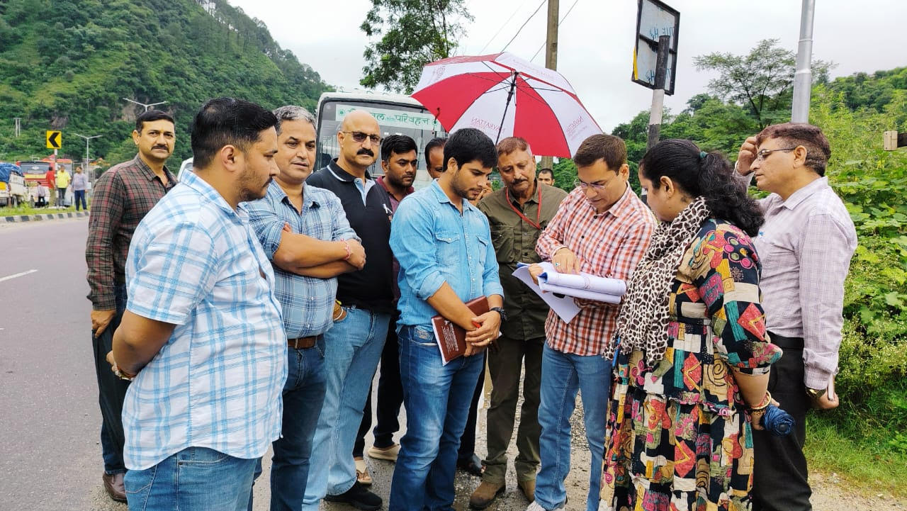 नगर निगम मंडी की बैठक में उठे कनेक्टिविटी, जलस्त्रोत और भू-संरक्षण जैसे अहम मुद्दे