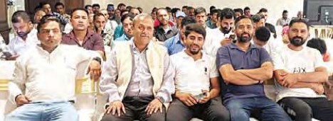 झूलाखड़ी में शीर्ष 10 सीएससी वीएलई को किया सम्मानित