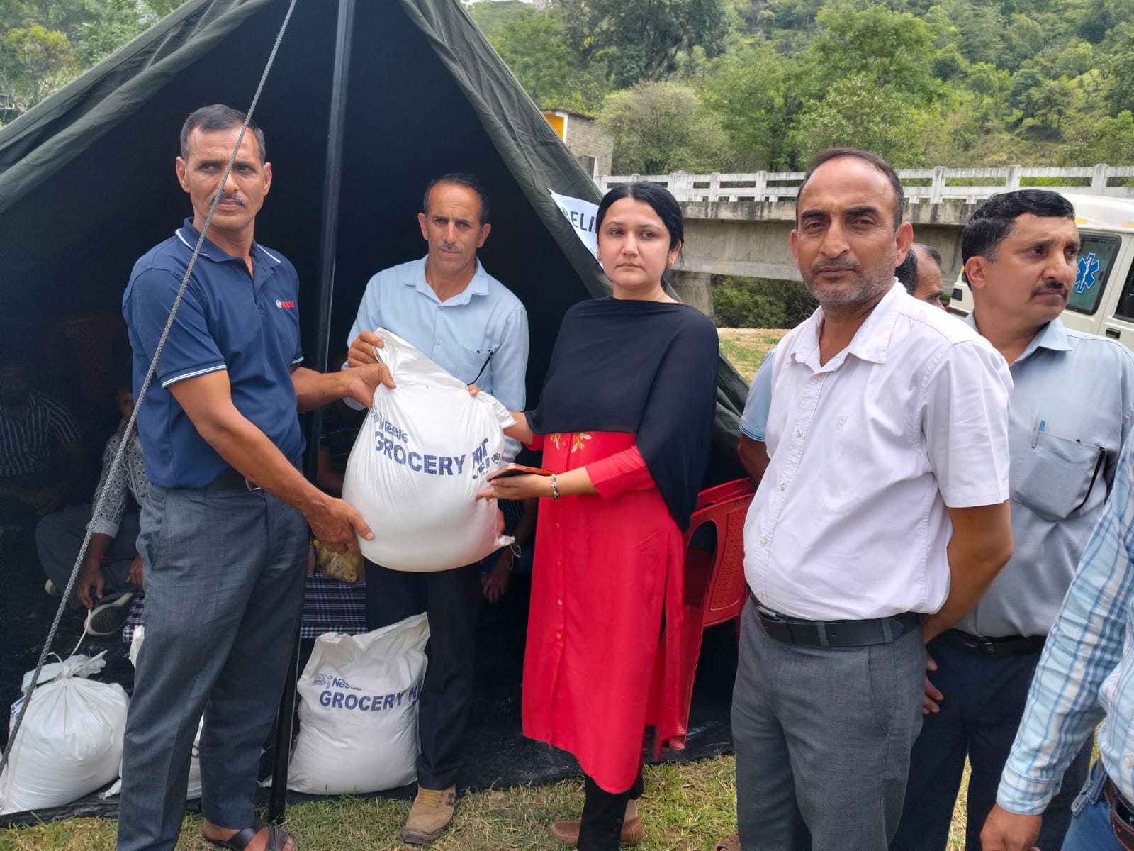 मैगा मॉक ड्रिल : भूकम्प से थरथराया गौंटा, तीस परिवारों के 60 लोगों का हुआ रेस्क्यू