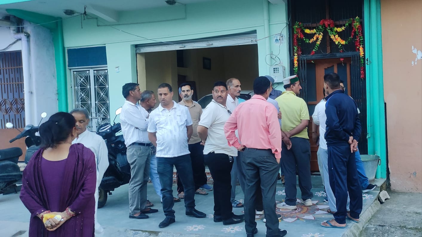 सुंदरनगर शहर में दिन-दिहाड़े वृद्ध दंपति को बंधक बनाकर लाखों की...