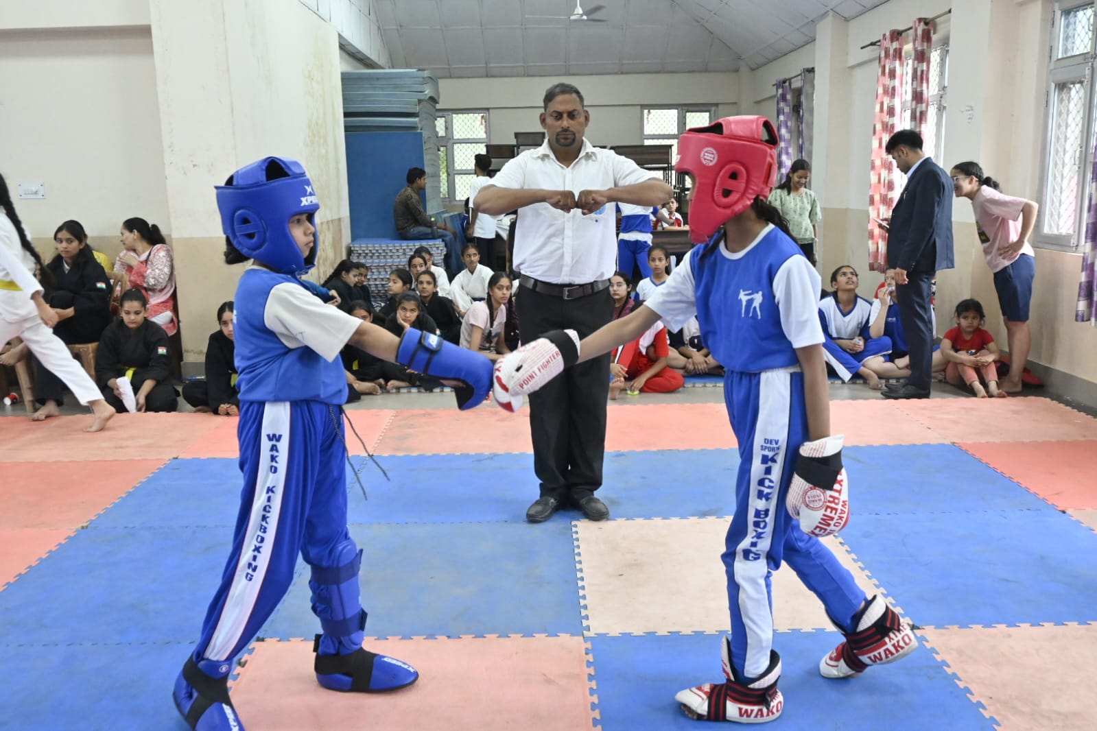 अश्मिता खेलो इंडिया महिला किकबॉक्सिंग सिटी लीग में हिमाचल की बेटियों का शानदार प्रदर्शन, मंडी विजेता, शिमला और बिलासपुर उपविजेता, 112 खिलाड़ियों ने लिया भाग