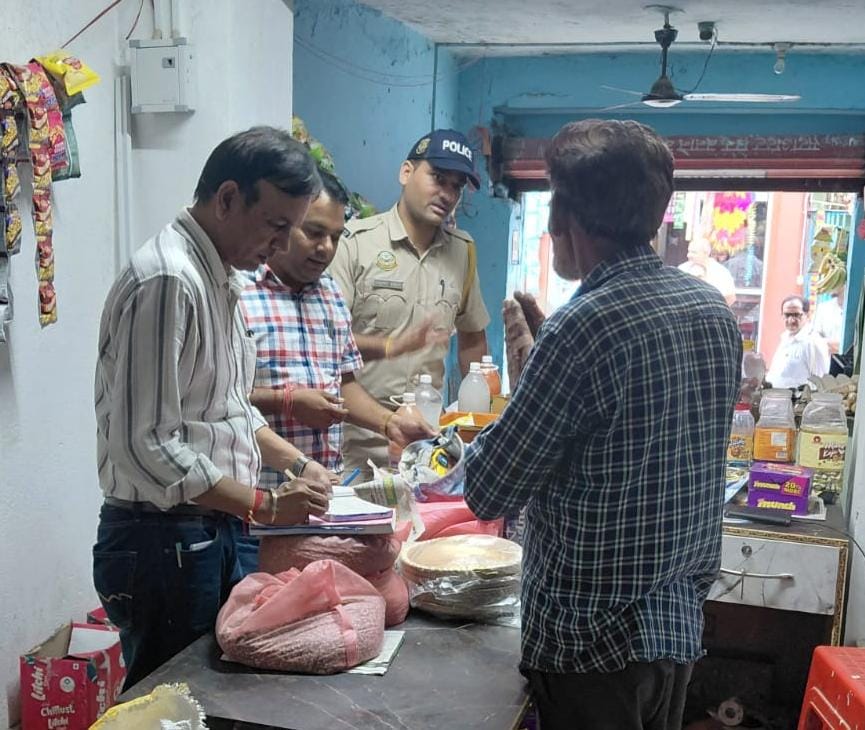स्कूल के आसपास नशीले पदार्थ बेचने वालों पर स्वास्थ्य विभाग का शिकंजा,  भद्रवाड तहसील में कार्रवाई से मचा हड़कंप,