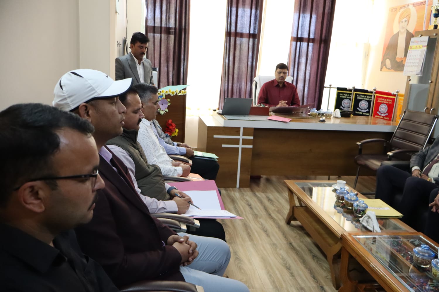 डीएवी पब्लिक स्कूल जोगिंद्रनगर में एलएमसी की बैठक आयोजित