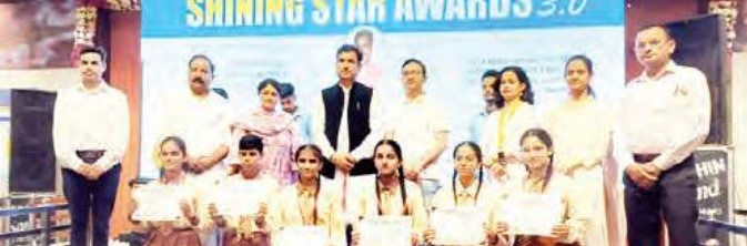 स्प्रिंग डेल स्कूल जवाली के होनहार स्टूडेंट्स नवाजे