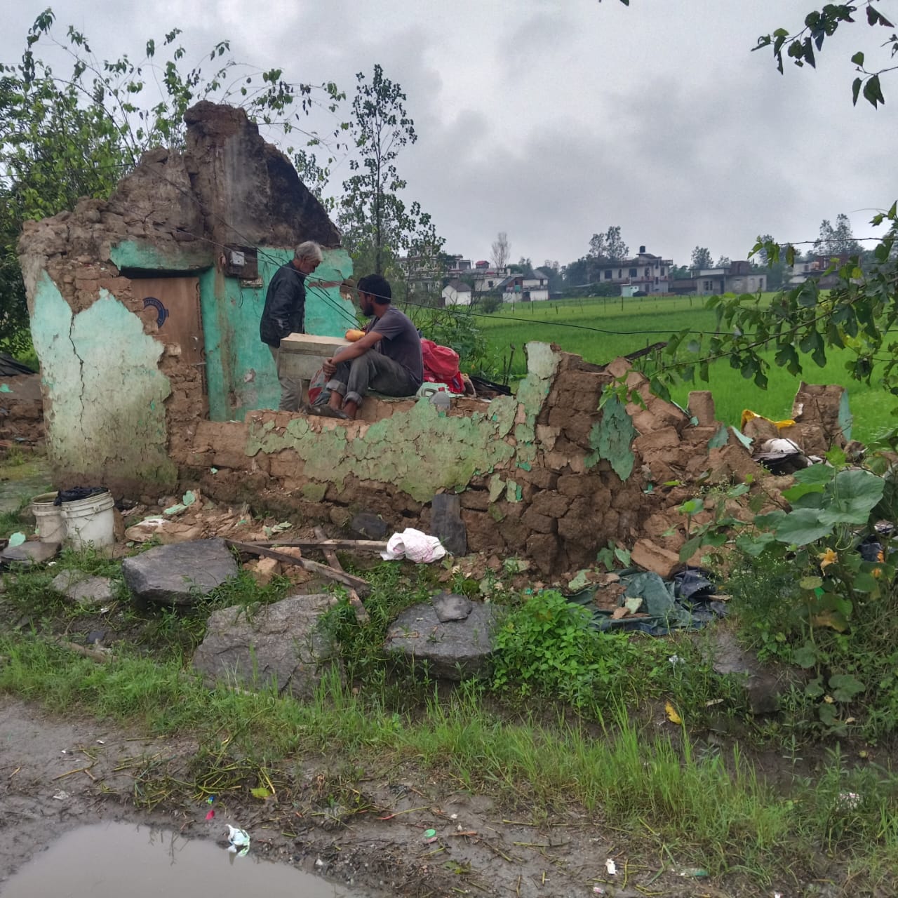 बरसात के कहर ने नलसर के हरि सिंह  हरू को कर दिया बेघर 