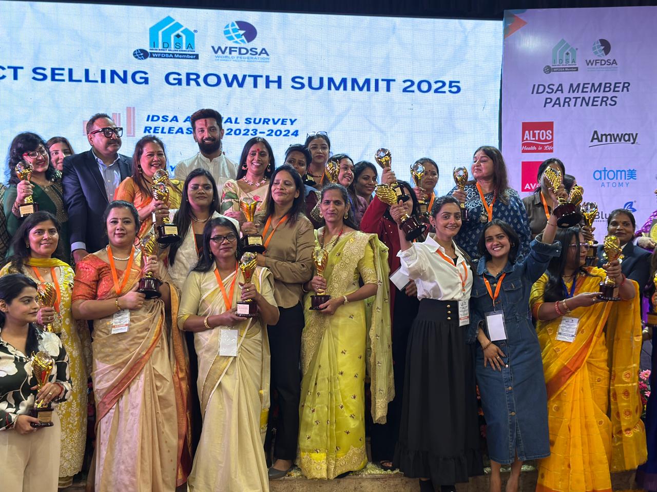 घरभेड़ की अंजना ठाकुर को केंद्रीय मंत्री चिराग पासवान ने किया सम्मानित, आईडीएसए पुरस्कार से नवाजी गईं