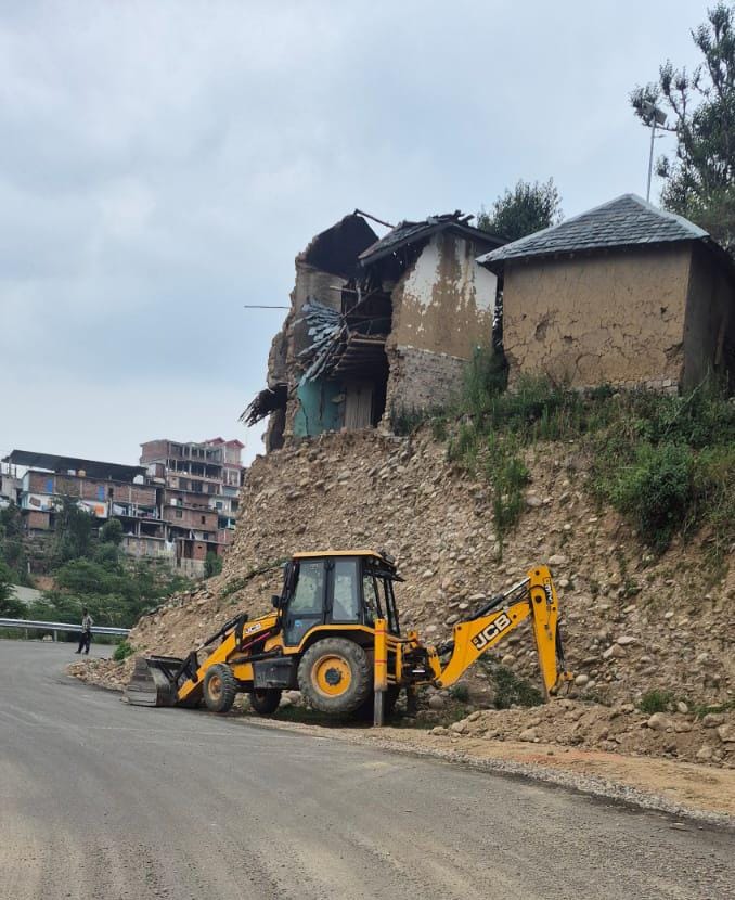 एनएच निर्माण कंपनी व भूमि आवंटन बारे गलत जानकारी दे रहे हैं सांसद अनुराग ठाकुर : माकपा