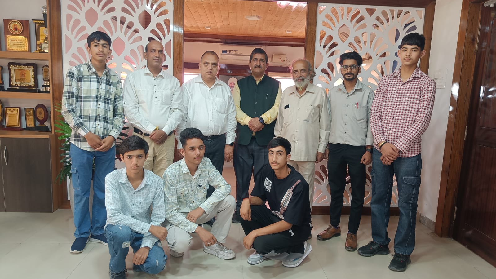 अभिलाषी विश्वविद्यालय में मुख्यमंत्री सुख आश्रय योजना के अंतर्गत पांच छात्रों को मिला प्रवेश, मिलेगी पूरी निःशुल्क शिक्षा