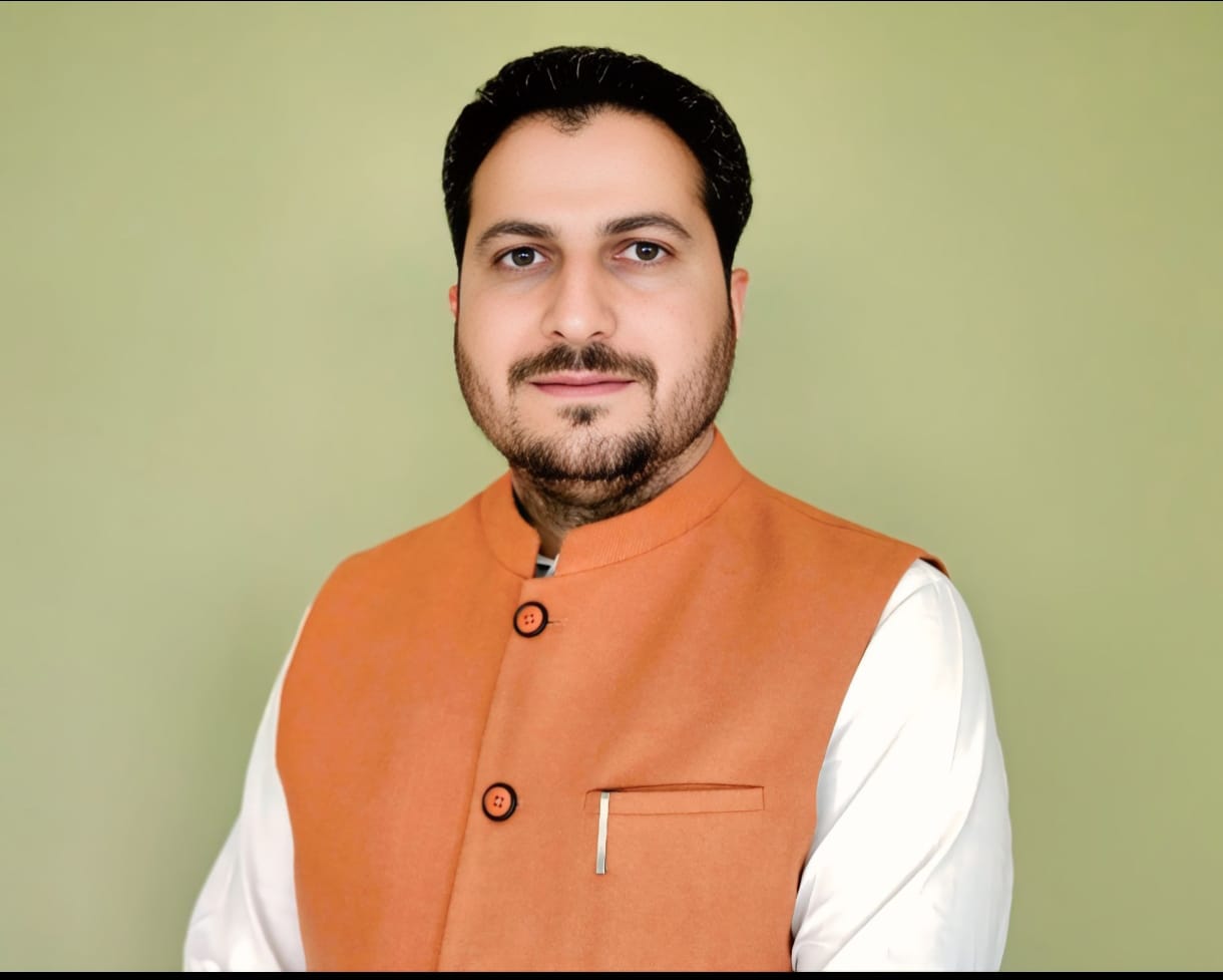 मंत्री जगत नेगी भड़काऊ बयानों से बाहर निकलें और पुनर्वास पर ध्यान दें: राकेश जमवाल