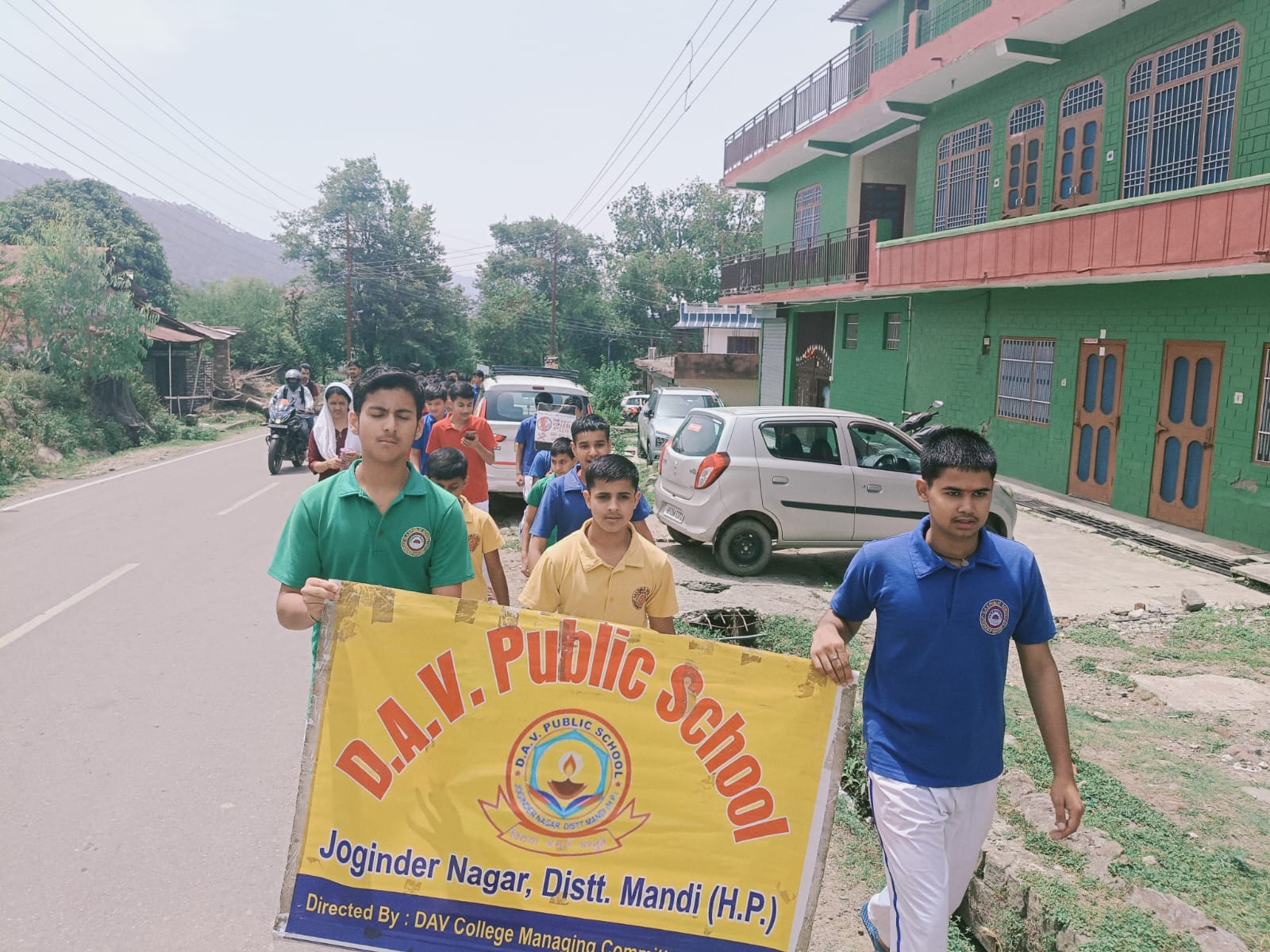 नशा निषेध दिवस पर डी.ए.वी. स्कूल जोगिंद्रनगर में जागरूकता रैली व प्रतियोगिताएं आयोजित