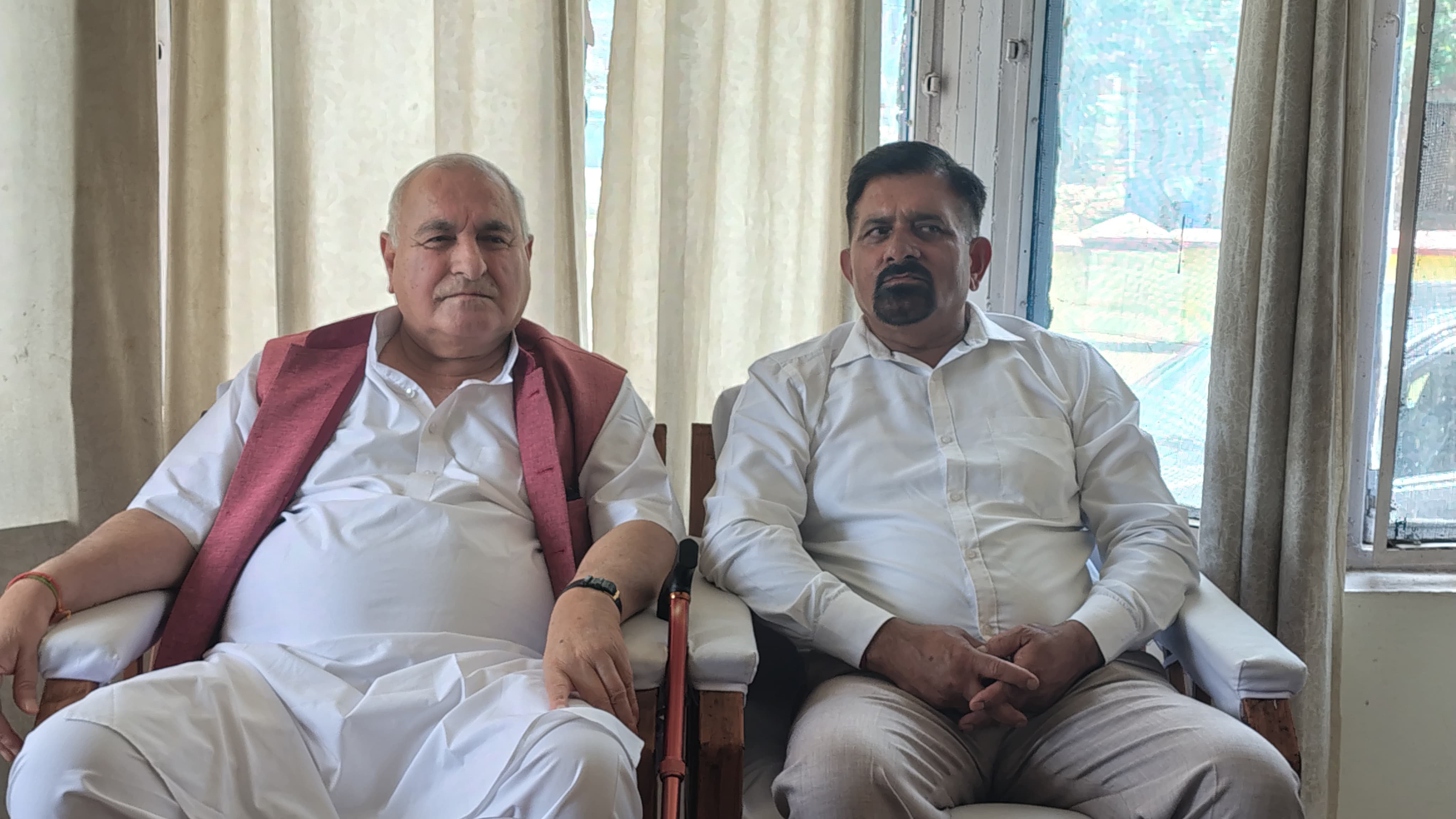 कांग्रेस सरकार पूरी तरह विफल: ठाकुर गुलाब सिंह