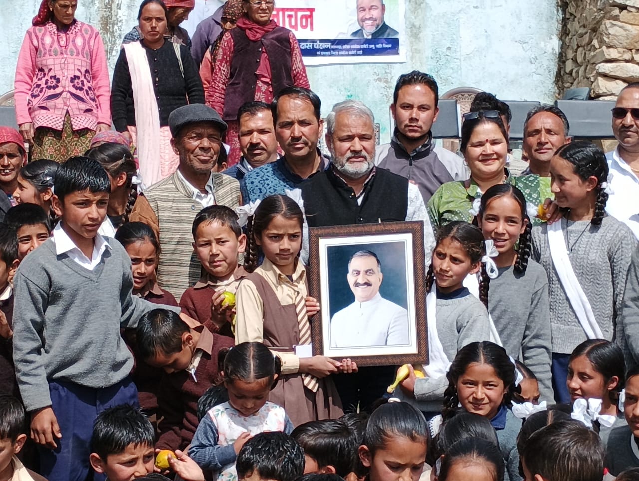 बरौहकड़ी में मनाया सीएम का जन्मदिन: ब्रह्मदास