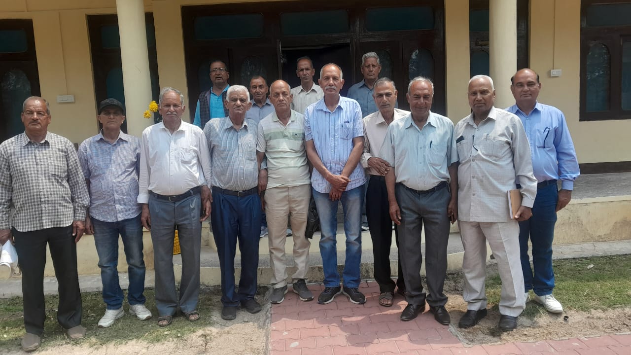 भत्ते के एरियर को लेकर पेंशनर्स वेलफेयर एसोसिएशन की बैठक, राज्य के चुनाव पुरानी कार्यकारिणी की अधिसूचना पर ही किए जाएं