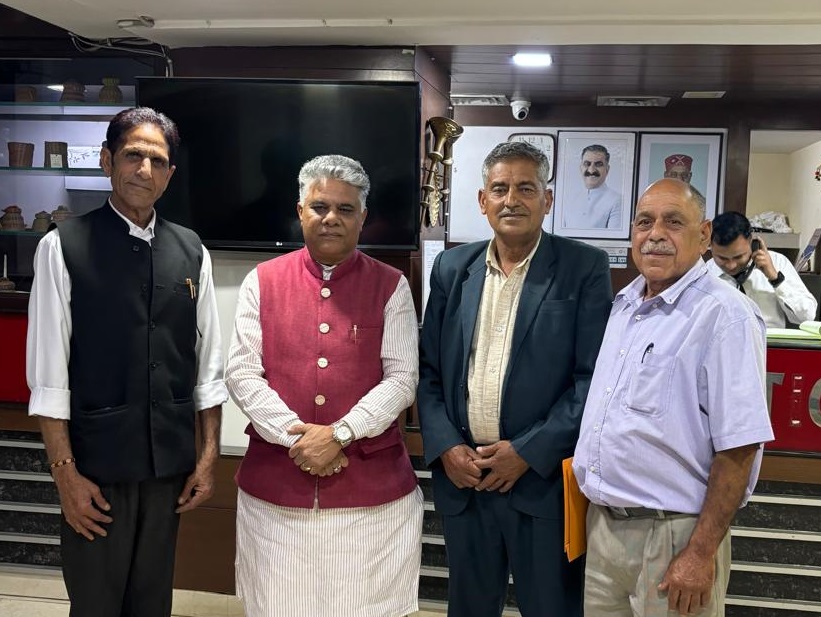 फोर लेन संघर्ष समिति के पदाधिकारियों ने नितिन गडकरी से की मुलाकात, नई डीपीआर को जल्द मिलेगा अंतिम रूप