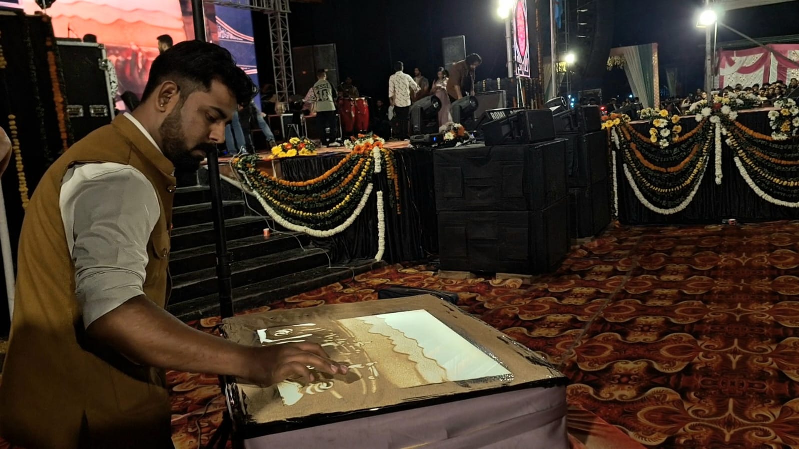 सैंड आर्टिस्ट रजत कुमार ने रेत पर उकेरा सुकेत रियासत का इतिहास