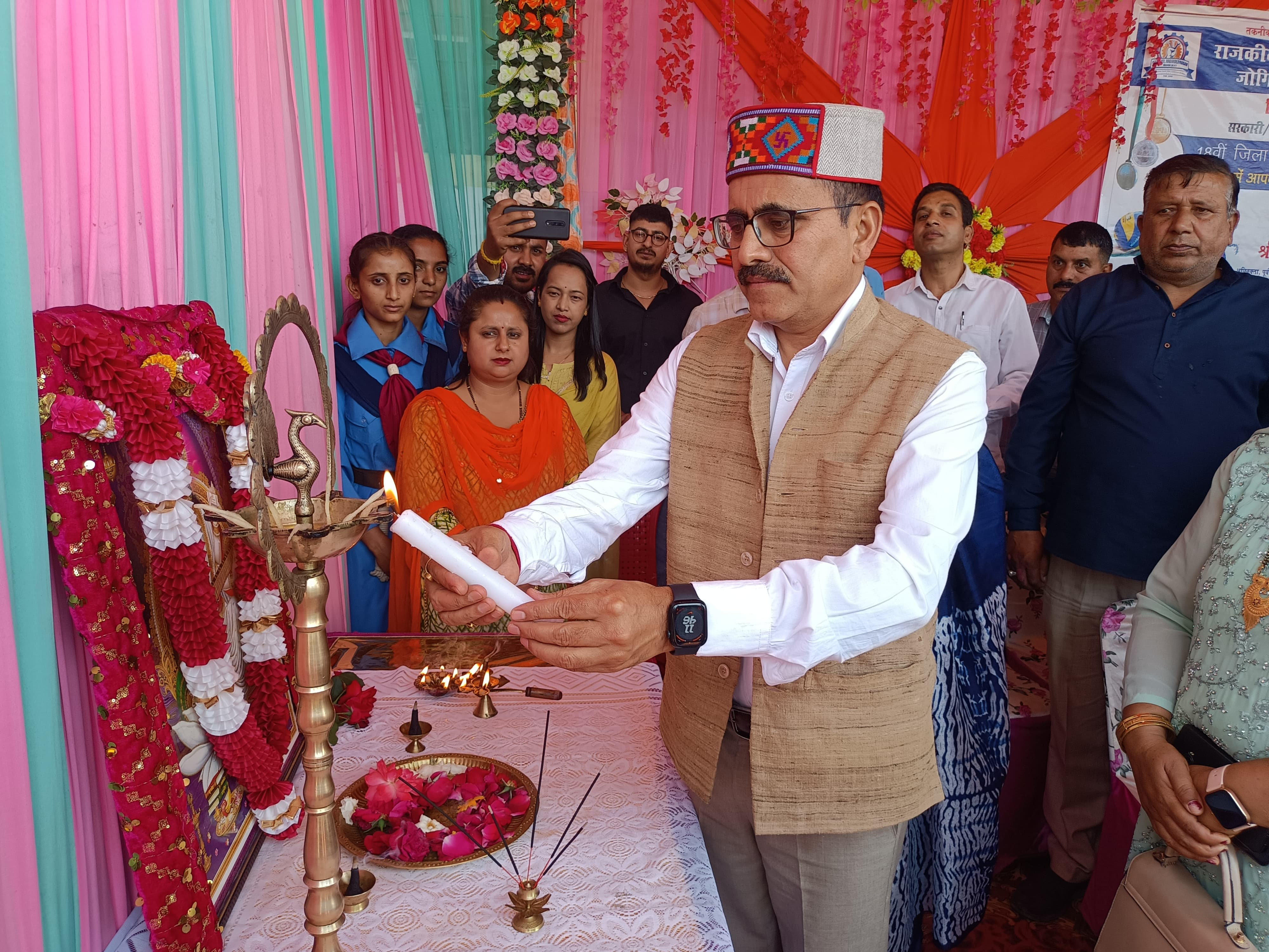 18वीं जिला स्तरीय महिला खेलकूद प्रतियोगिता का जोगिंद्रनगर में भव...