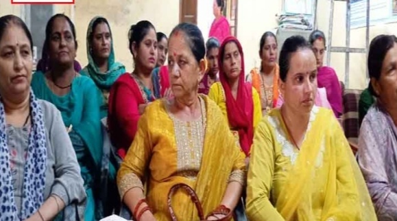 ददाहू में महिला समिति का अधिवेशन