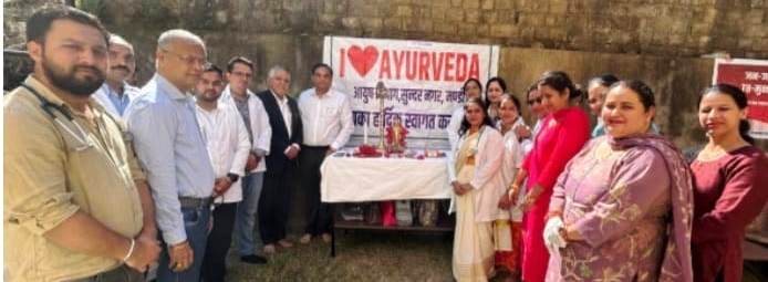 आयुष विभाग ने वृद्ध आश्रम देहरी में किया शिविर का आयोजन