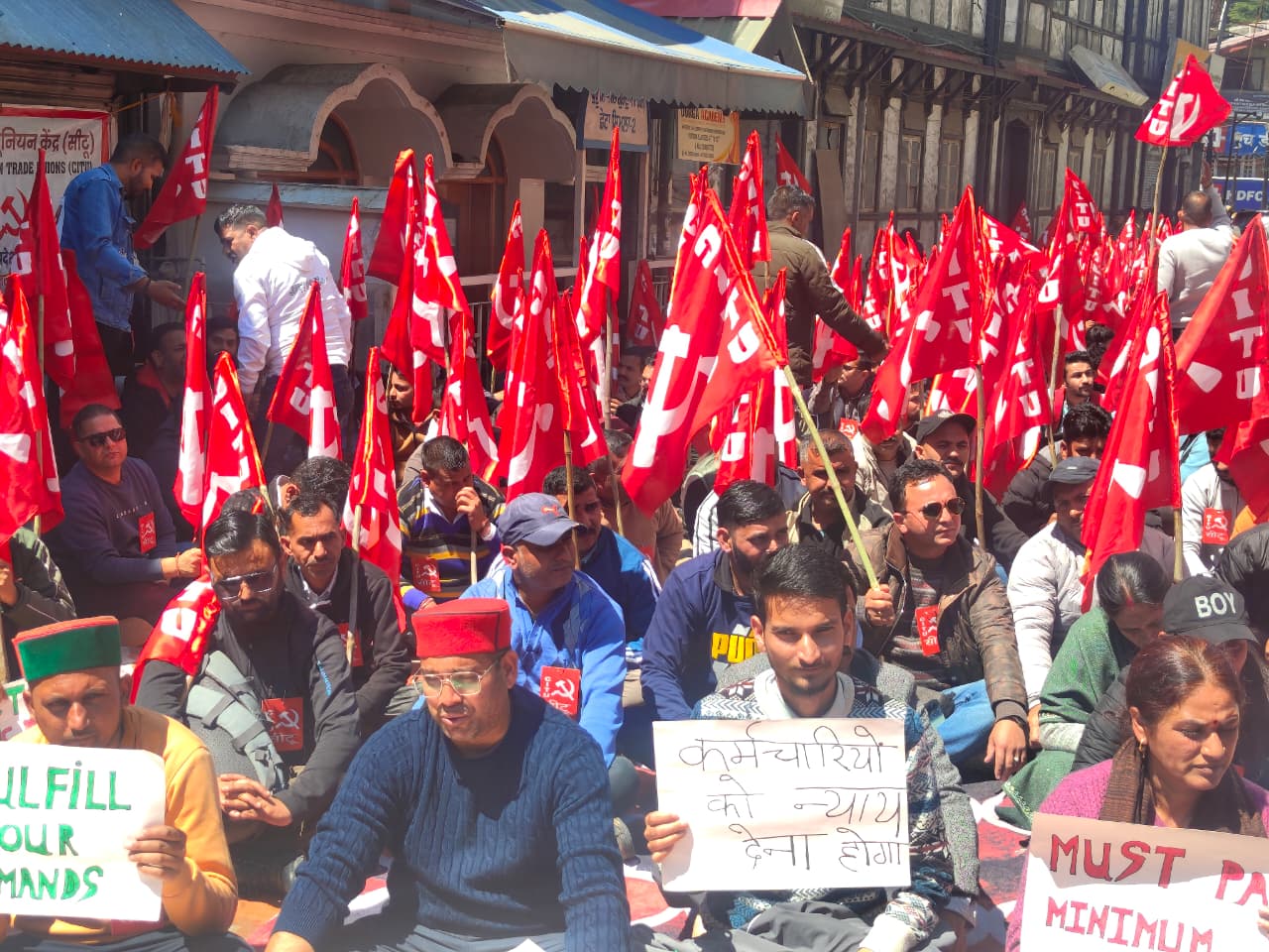 हिमाचल में 108-102 एंबुलेंस सेवा ठप: हड़ताल से मरीज बेहाल, निजी...