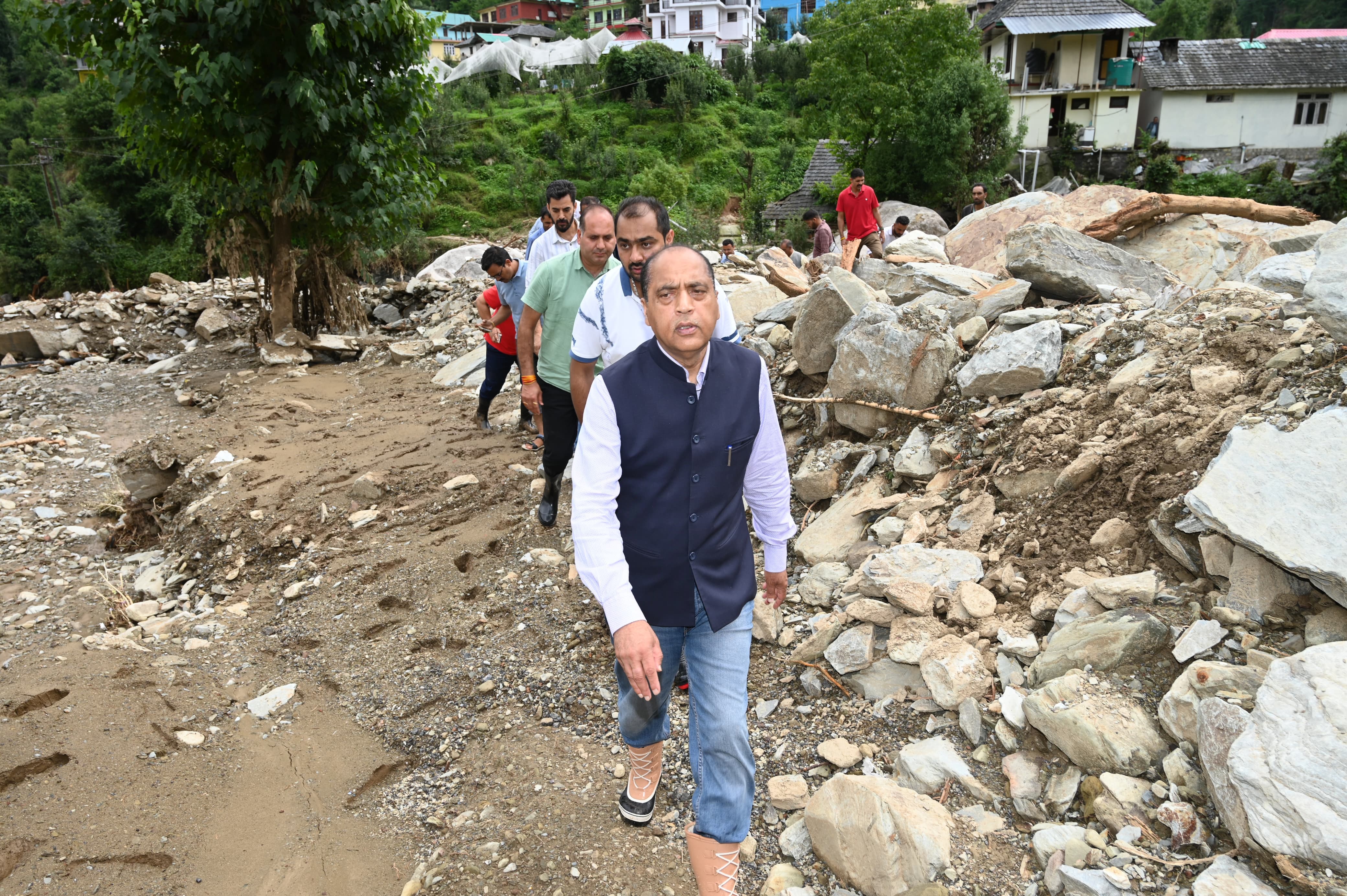 सराज में अब तक की सबसे बड़ी त्रासदी, केंद्र से मांगी मदद: जयराम ठाकुर 