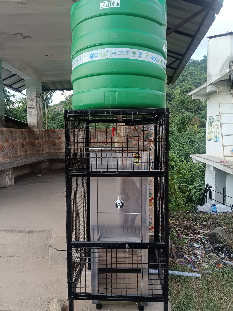 उपमंडल सरकाघाट की अपर बरोट पंचायत में 15वें वित्त आयोग की मदद से पांच सार्वजनिक कूलर लगाए गए