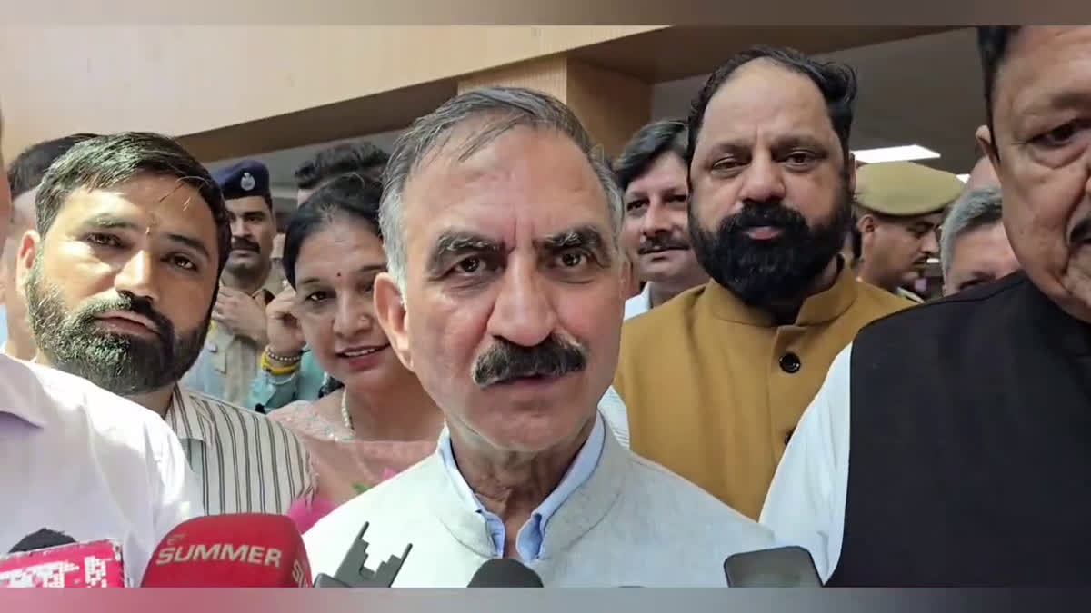 तेल की बढ़ी कीमतों पर CM सुक्खू का जवाब, बोले- 'पंजाब-हरियाणा से कम दाम में हिमाचल में मिल रहा पेट्रोल-डीजल'