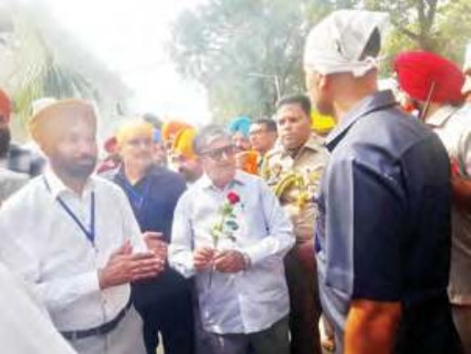 जरूरतमंदों के लिए निशुल्क एंबुलेंस सेवा शुरू