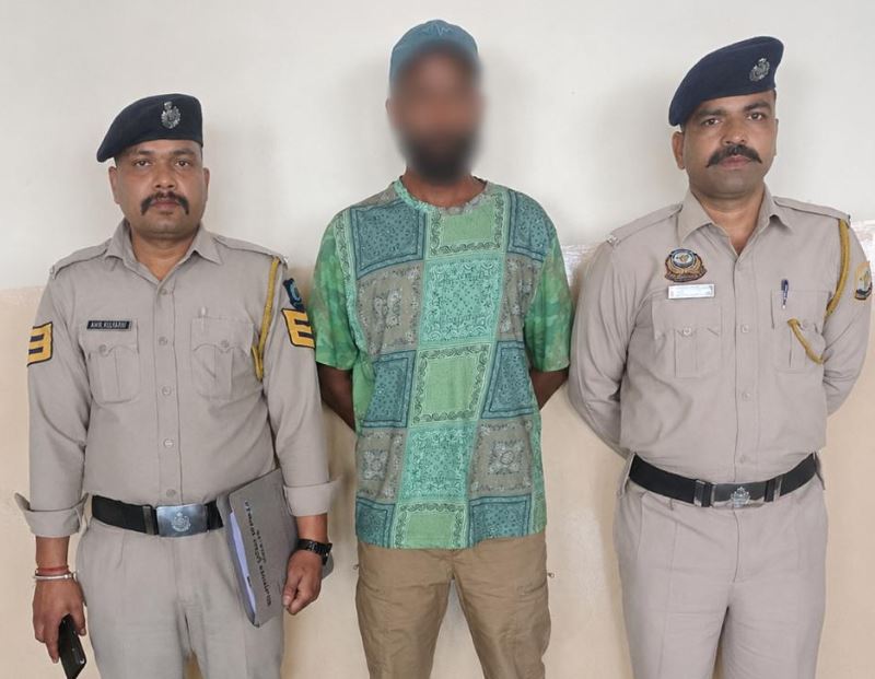 जेल से छूटने के बाद फिर महिला को कर रहा था परेशान, पुलिस ने किया गिरफ्तार