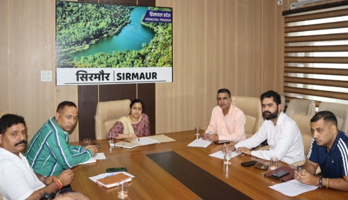 नशे के खिलाफ उपायुक्त की टीम लड़ेगी अब जंग