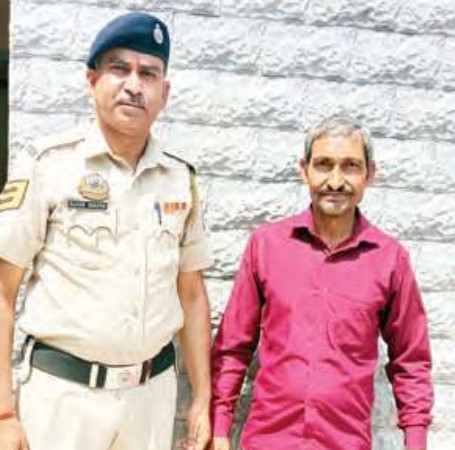 चेक बाउंस के दोषी को तीन-तीन माह की कैद, डेढ़ लाख जुर्माना