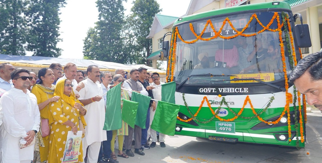 हिमाचल के पहले e-बस डिपो की शुरुआत, हमीरपुर को मिलीं 115 इलेक्ट्रिक बसें; ऊना में दौड़ेंगी 50 
