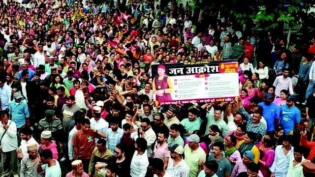 मंजू शर्मा मौत मामला: प्रदर्शनकारियों ने किया SP ऑफिस का घेराव...